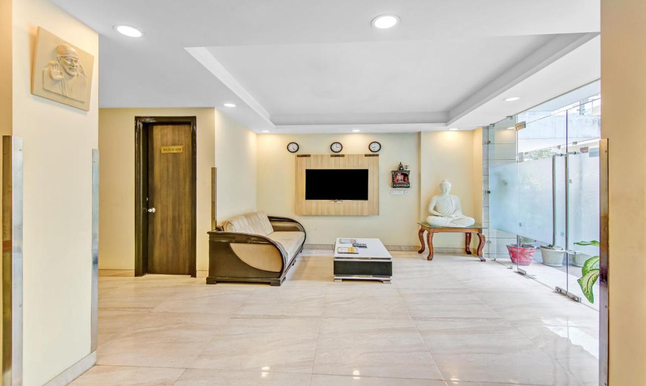 Treebo Sai Village Gold Souk - Sec 43 Gurgaon Ngoại thất bức ảnh