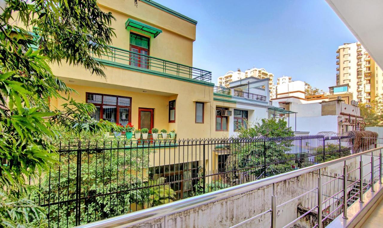 Treebo Sai Village Gold Souk - Sec 43 Gurgaon Ngoại thất bức ảnh